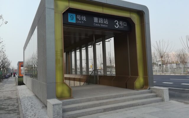 地下鉄駅入り口