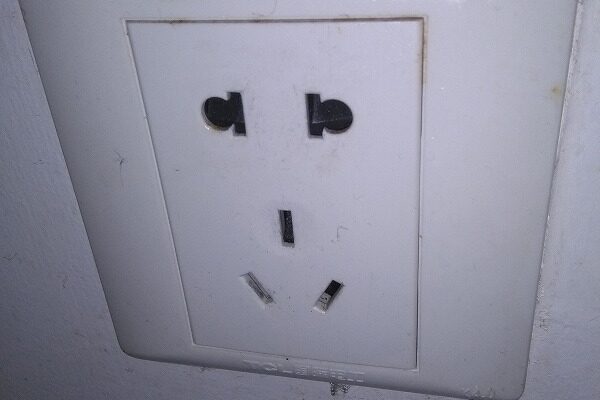 中国の住宅の壁コンセント