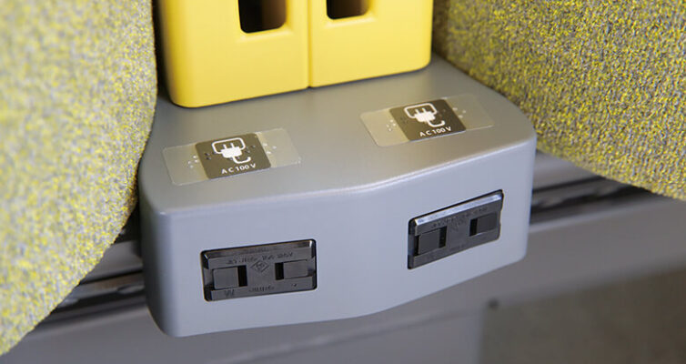 座席電源コンセント