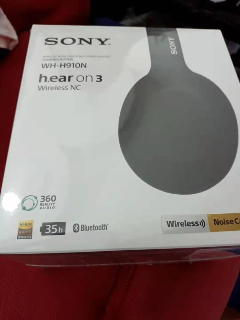 SONYのWH-H910 
