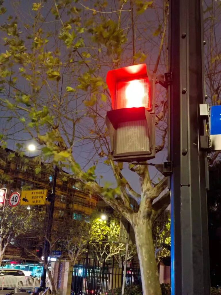 上海の歩行者用信号
