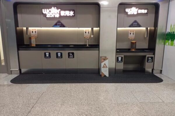 香港国際空港の水飲み場